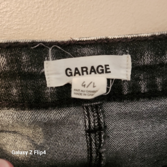 Mini Skirt - Picture 1 of 3